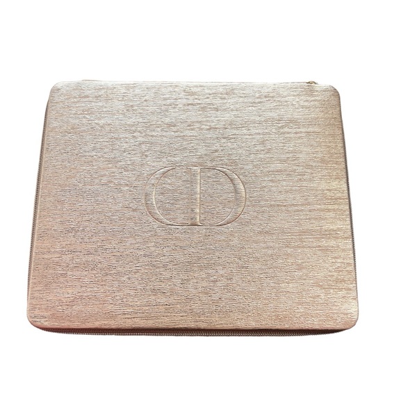 **SOLD** DIOR PRESTIGE EXCEPTIONAL MICRO-NUTRITIVE AND REGENERATING RITUAL - Picture 5 of 8